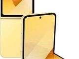un gros plan sur deux téléphones portables, l'un ouvert et l'autre fermé