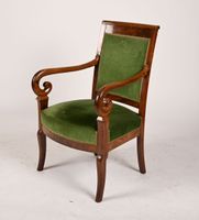 Fauteuil en bois mouluré et sculpté, le dossier légèrement c… (photo 2)