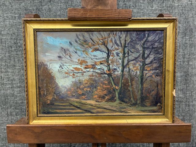 Ecole Bourbonnaise (XXe) « Sous-bois ». Huile sur carton. Non sig...