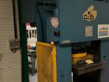 une image d'une machine dans une usine