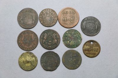 Lot de 11 jetons de cuivre et laiton : Principalement de Bourgogne . B - Photo 1