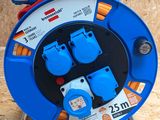 a blue hose sitting on top of a metal stand