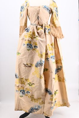 an image of a dress on a mannequin mannequin mannequin mannequin mannequin mannequin mannequin mannequin mann