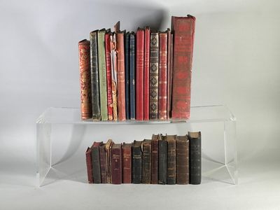 Lot de livres divers.