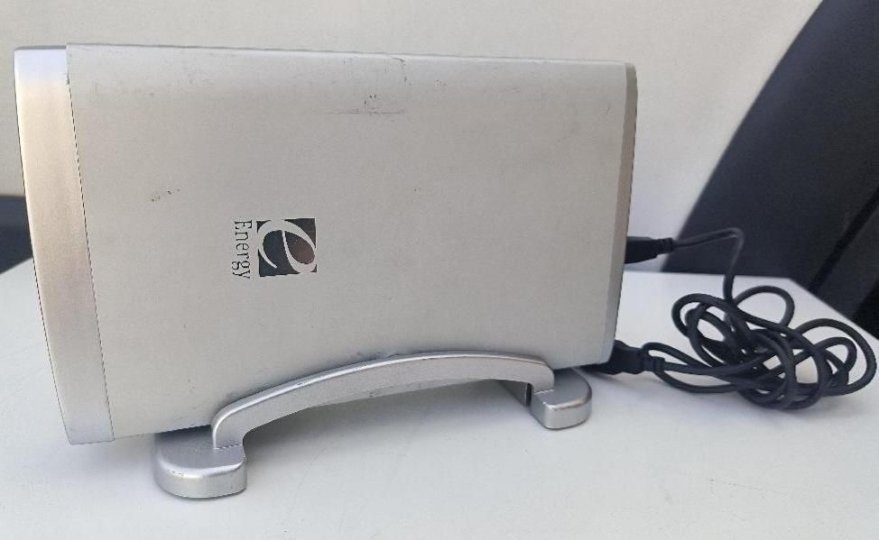 Boîtier de disque dur externe de bureau argenté de marque Fo…