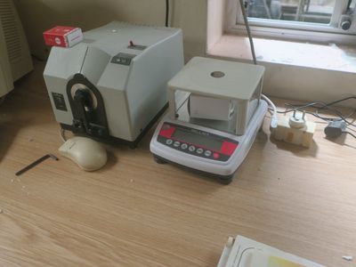 a picture of a computer and a printer on a desk