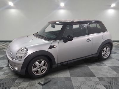 une photo d'une Mini Cooper argentée, Cooper, Cooper, Cooper, Cooper, Cooper, Cooper, Cooper, Cooper, Cooper, Cooper, Cooper, Cooper, Cooper, Cooper, Cooper, Cooper, Cooper, Cooper, Cooper, Cooper, Cooper, Cooper, Cooper, Cooper, Cooper, Cooper, Cooper, Cooper, Cooper, Cooper, Cooper, Cooper, Cooper, Cooper, Cooper, Cooper, Cooper, Cooper, Cooper, Cooper, Cooper, Cooper, Cooper, Cooper, Cooper, Cooper, Cooper, Cooper, Cooper, Cooper, Cooper, Cooper, Cooper, Cooper, Cooper, Cooper, Cooper, Cooper, Cooper, Cooper, Cooper, Cooper, Cooper, Cooper, Cooper, Cooper, Cooper, Cooper, Cooper, Cooper, Cooper, Cooper, Cooper, Cooper, Cooper, Cooper, Cooper, Cooper, Cooper, Cooper,