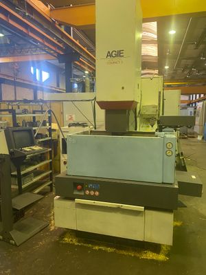 ELECTROEROSION AGIE Agietron Compact 3 Bac de 1000 x 700, ha…