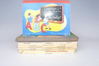 Un lot de livres divers : Lucky Luke, Achille Talon, Astérix…