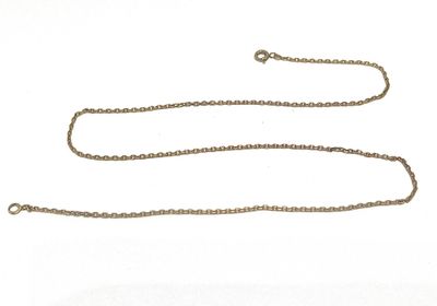 an image of a chain that is laying on top of a white surface