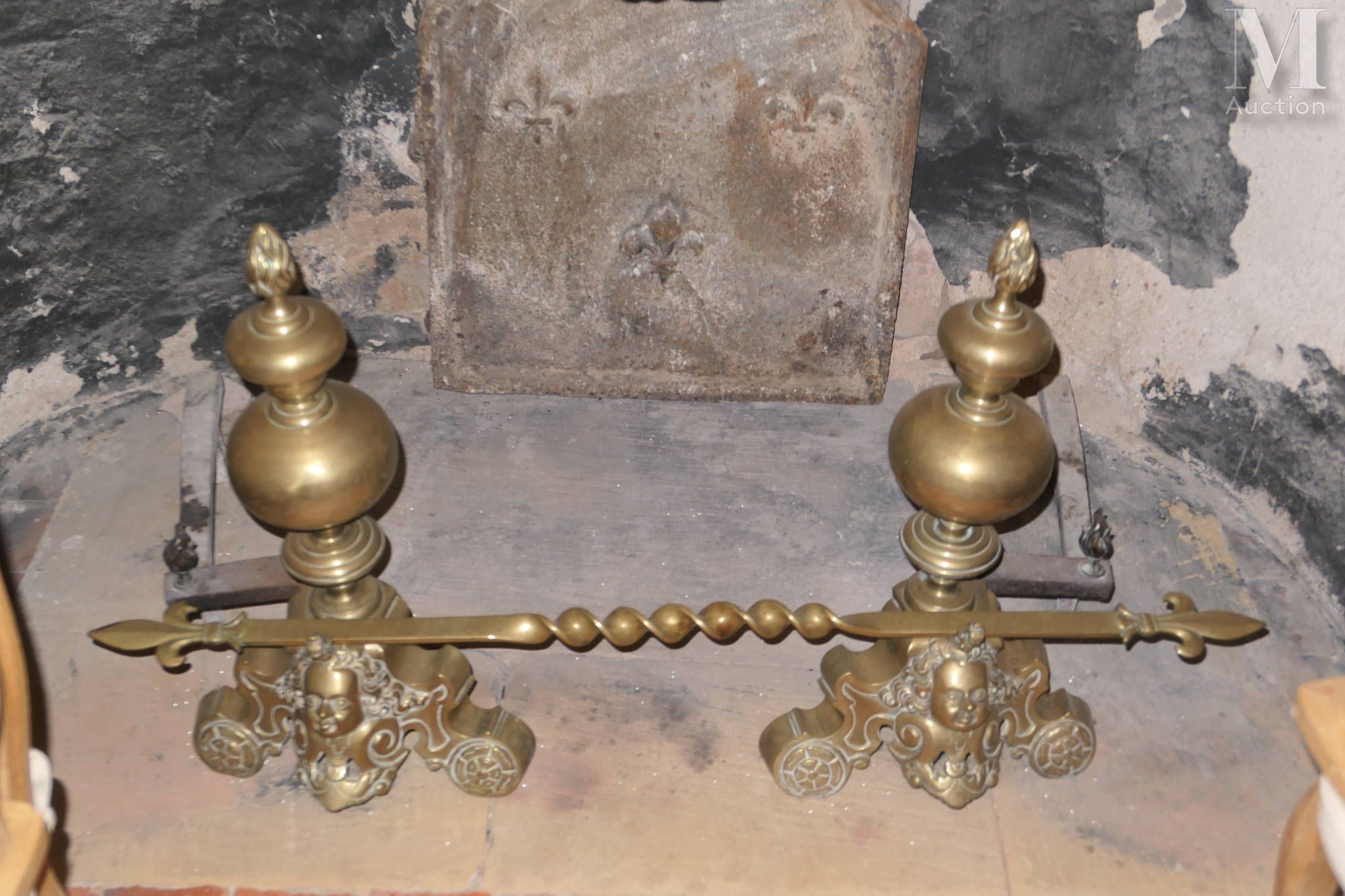Objets d'art & Curiosités