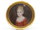 portrait d'une jeune fille en robe rouge, dans un cadre doré