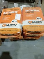 Lot de 8 sacs de 18 kg, soit 144 kg d'enduit thermique DIATH…