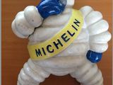 une figurine représentant un Michel Michel Michel Michel Michel Michel Michel Michel Michel Michel Michel Michel Michel Michel Michel Michel Michel Michel Michel Michel Michel Michel Michel Michel Michel Michel