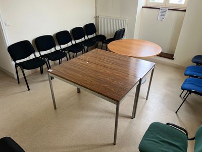 Suite de 6 chaises visiteur et 7 chaises visiteur d'une autr…