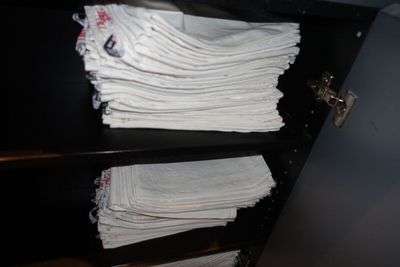 SUR DESIGNATION : Un rehausseur enfant