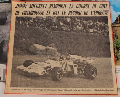 Lot d'affiches de collections automobiles comprenant notamme…