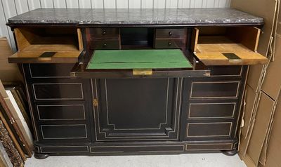 Buffet scriban en bois et placage de bois foncé et filets d'…