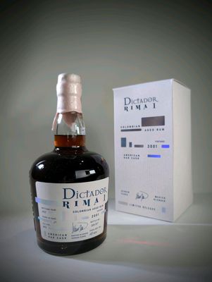 Dictador RIMA est une édition millésimée colombienne, vieill…