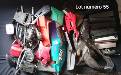 Caches lateraux pour GTR, VFR, GT750, Africa 750, ZR5…