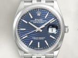 Montre Rolex Oyster à cadran bleu et bracelet en acier