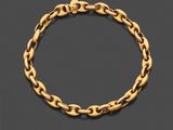 un bracelet en or composé d'un maillon et d'un fermoir