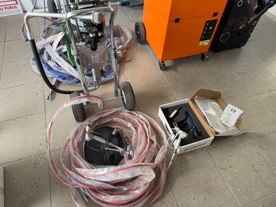 Acquis neuf en décembre 2024 :
- une pompeà peinture à piston pne