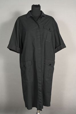 DRIES Van NOTEN. Robe coton noir, col, simple boutonnage sou…