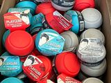 une boîte en carton remplie de différentes variétés de café