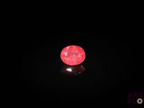 l'image d'une boule rougeoyante dans l'obscurité