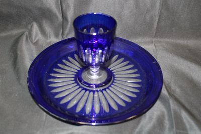 Plateau et verre en cristal de bohème bleu