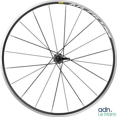 un gros plan d'une roue de vélo sur fond blanc