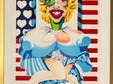 tableau représentant une femme vêtue d'un costume de clown, avec un drapeau américain en arrière-plan