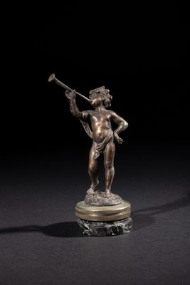 TROMPETTE D'après AUGE MOREAU Mascotte automobile en bronze …