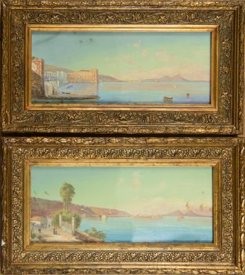 deux tableaux encadrés représentant des bateaux sur l'eau et une ville au loin