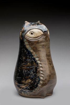 an image of a ceramic sculpture of a cat