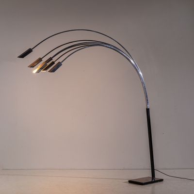 an image of a black and chrome floor lamp with five lamps on it