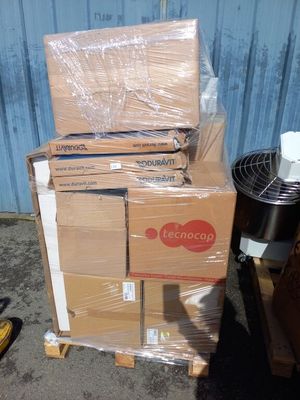 Lot de 425 produits de SALLE DE BAIN Diverses Marques, idéal…