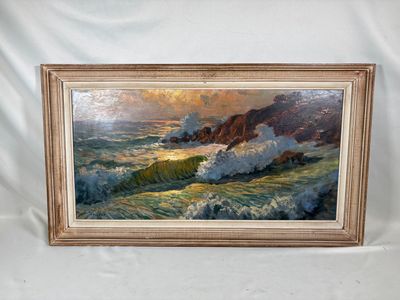 une peinture à l'huile représentant des vagues se brisant contre un rivage rocheux