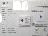 certificat attestant que le saphir bleu est naturel, accompagné d'un certificat attestant que le saphir bleu est naturel