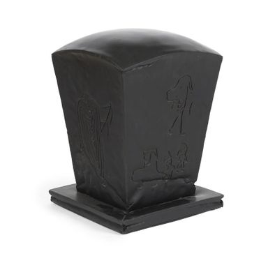 une image représentant une urne noire sur fond blanc