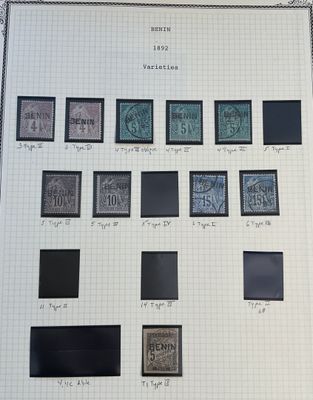 une image représentant une feuille de papier sur laquelle figurent différents timbres