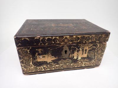 Boîte à thé, en bois laqué, intérieur en plomb, 8x16x10,5 cm (accident - Photo 1