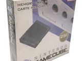 La boîte de la GameCube est vide et prête à l'emploi.