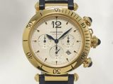 une image d'une montre en gros plan sur fond blanc