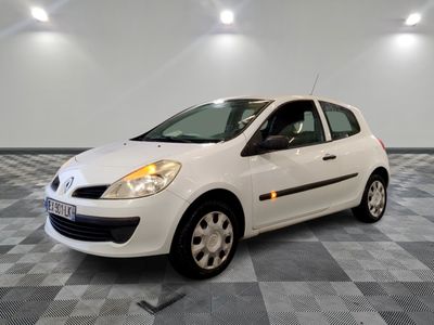 RENAULT - CLIO III SOCIETE 1.5 DCI 85 AIR - GO - Mise en ser…