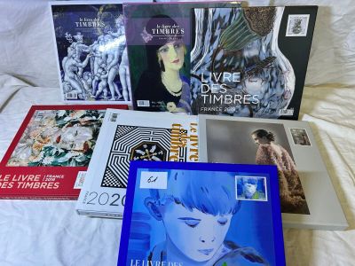 Ensemble de 7 livres de l'année de 2015 à 2022 (manque 2017)…