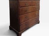 image d'une commode en bois sur fond blanc