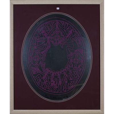 une image représentant un tableau encadré avec un motif circulaire violet et noir