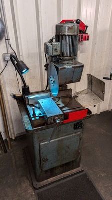 VENDUE SUR DESIGNATION : Scie fraise EISELE à métaux sur pie…